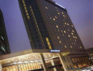 Howard Johnson Caida Plaza שנגחאי מראה חיצוני תמונה