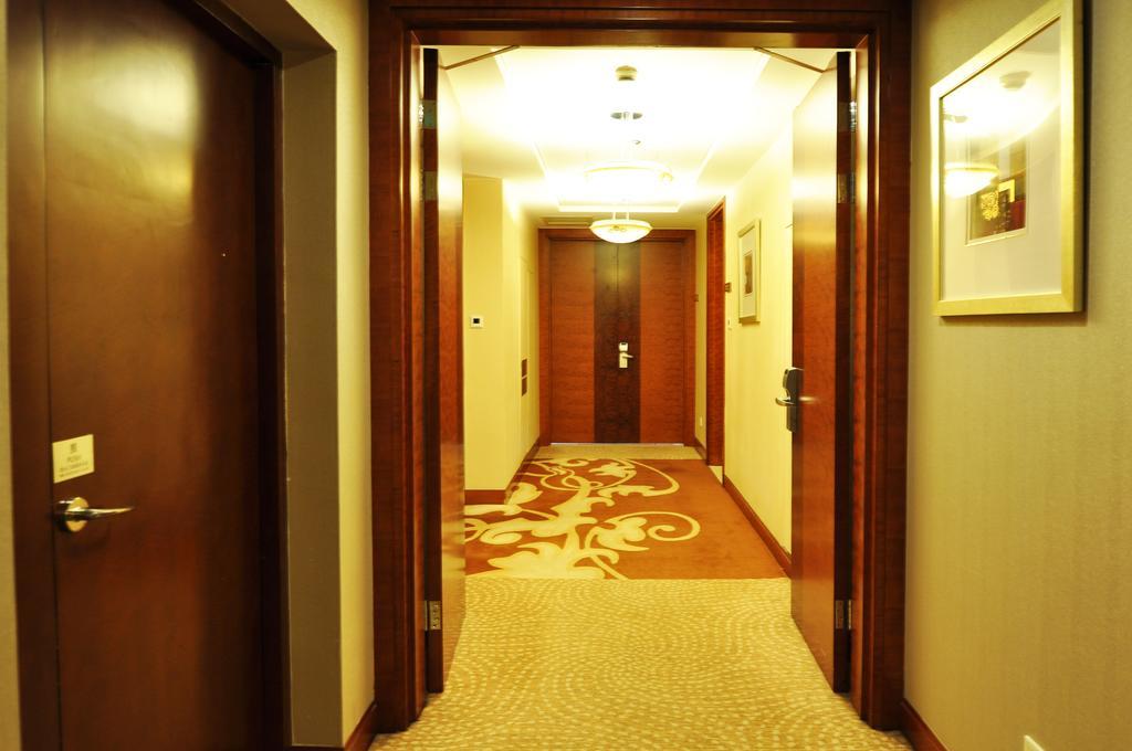 Howard Johnson Caida Plaza שנגחאי מראה חיצוני תמונה