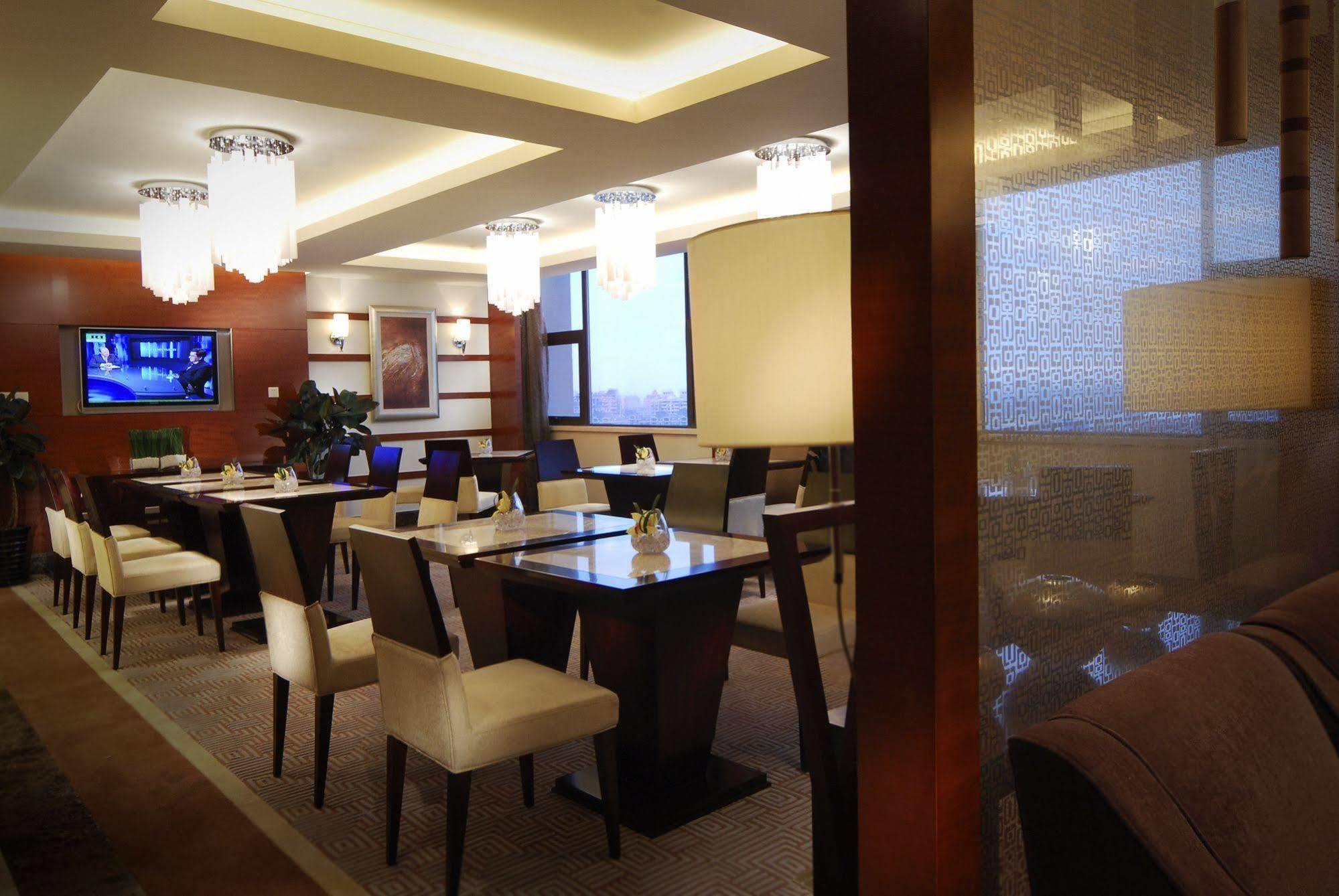 Howard Johnson Caida Plaza שנגחאי מראה חיצוני תמונה